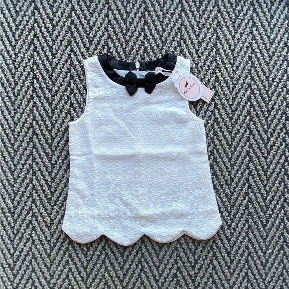 Little girls white, scalloped, collared shirt - Picture 1 of 2